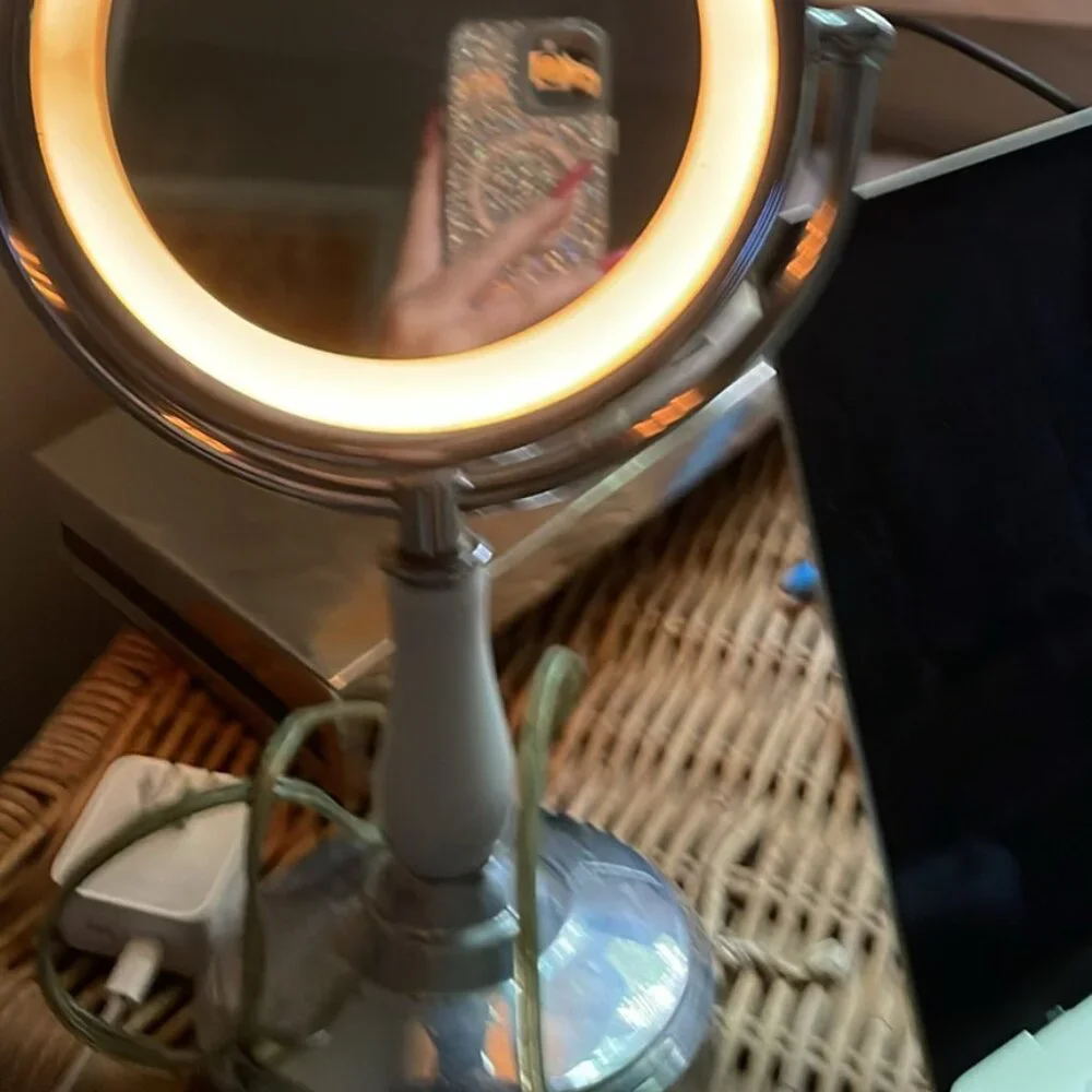 lighted, double-sided, freestanding vanity makeup mirror